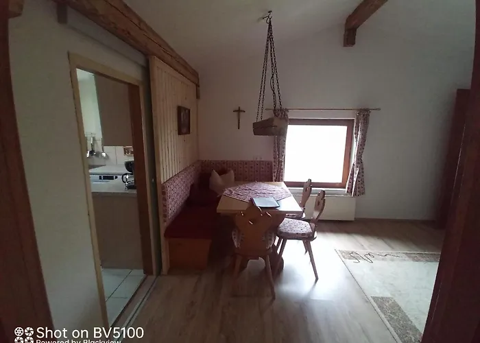 Apartment Alpengluehen In St- Sigmund Im Sellrain By Interhome